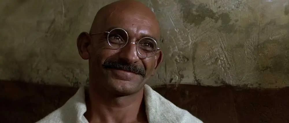 Gandhi (1982)